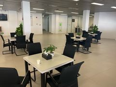 -深圳锦龙奥迪4S店(前海店)