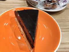 -藏猫猫咖啡主题馆(中央大道店)