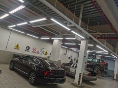 -杭州中沃沃尔沃4S店(滨江区店)