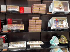 -Laderach 莱德拉(上海环贸iapm店)