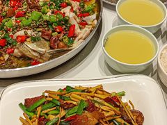 -钟记陕南菜·煎锅鱼(红专南路店)