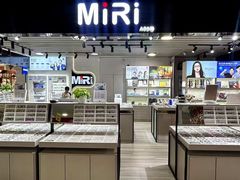 -MiRi眼镜连锁·蔡司·尼康控优点合作店(莘庄店)