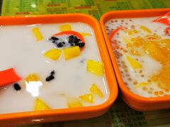 芒果鲜奶桃胶-顺记冰室(宝华路店)