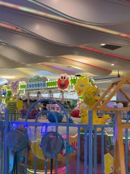 -玩童会芝麻街奇趣乐园(世博源店)