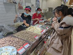 -琦王花生(张杨北路文峰广场店)