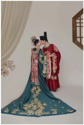 -天长地久婚纱摄影