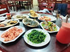 -岛中岛·海鲜大排档·万宁老字号(东澳店)