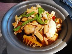 锅巴三鲜-麻六记(凤凰汇店)