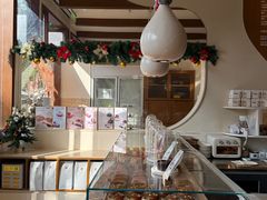 -VERIE BAKEHOUSE