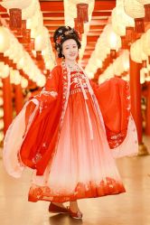 -支流映画摄影·汉服妆造跟拍(本宫来了银泰店)