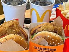 咔滋脆鸡腿堡中可-麦当劳(盐城世纪大道得来速店)