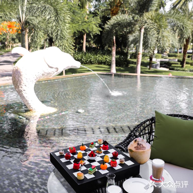 基本每间房间都可以看到海，房间内有一个独立的阳台