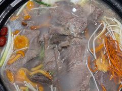 -九寨特色牦牛肉汤锅 羊肉汤锅