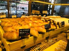 -啊噗吐呦现场烘焙(麦凯乐店)