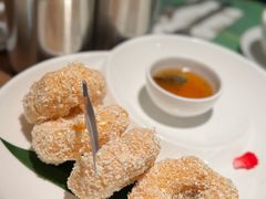 炸虾饼配泰国梅子酱-帕蓝·暹罗料理(大学路店)