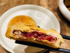 现烤鲜花饼-云海肴云南菜(浦江欢乐颂店)