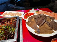 -二荆条·蜀鲜汇城市森林火锅