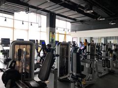 -健变健身俱乐部(前海天虹商场店)