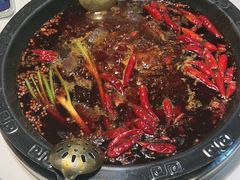 -卤校长老火锅(杨家坪直营店)