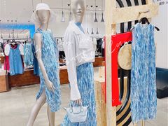 -URBAN REVIVO(西安Momopark店)