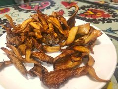 炸菌子-勺子米线·云南传统小吃市集(四方街店)