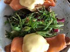 -ROAST coffee & eatery