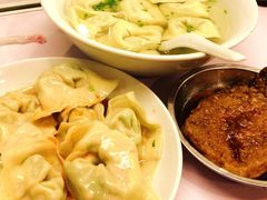 荠菜肉馄饨-潘国仙耳光馄饨(黄家阙路店)
