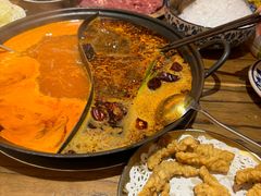 -旧街市鲜货老火锅(大光路店)