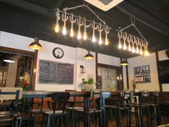 大堂-麦落精酿啤酒餐吧(先农大院店)