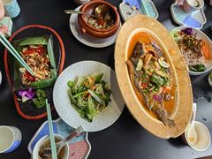 -桥边小楼·手工云南菜·古城观景小楼