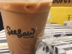 虎斑巧巧燕麦拿铁-Seesaw Coffee(上海太阳宫K46店)
