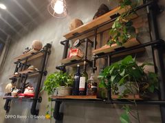 -臻鲜燕海鲜融合餐厅(金陵style店)