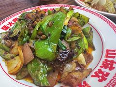 蒜苗回锅肉-山城欢现炒食堂(上海城店)