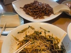 -严记小天府酸菜鱼(西四路店)