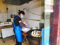 -钱记包子糕团
