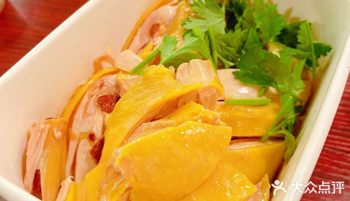 🍖秋日凉凉❄️，享受一顿引爆味蕾的白斩鸡盛宴吧！🌟