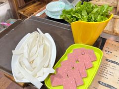 宽粉-三里屯土灶炖公鸡地锅鸡(江东店)