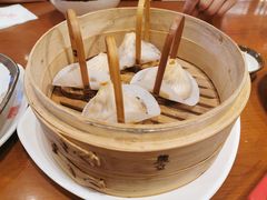 手拆蟹黄小笼包-龍堂蟹黄小笼包(万家丽店)