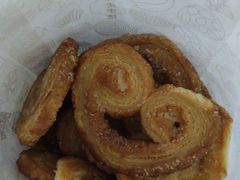 小蝴蝶酥-上海哈尔滨食品厂(淮海中路店)