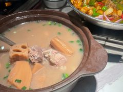 -小凤庭·地道湖北菜武昌鱼·藕汤(38年黄鹤楼店)