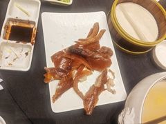 -艳阳天民俗村(公园路店)