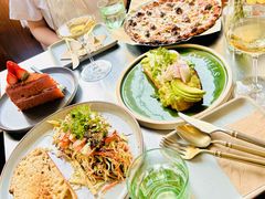 牛油果温泉蛋吐司-O'mills Sourdough Bakery&Bistro(永嘉路店)