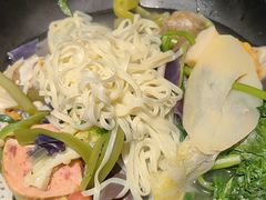 -万记麻辣烫国展总店