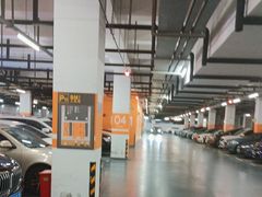 -虹桥火车站-停车场