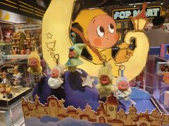 -泡泡玛特POPMART(上海环球港店)