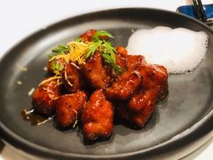 红酒泡沫牛仔粒-荟廷·晶萃(陆家嘴尚悦湾店)