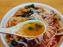 -螺小胖柳州螺蛳粉(钟楼总店)