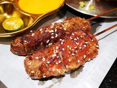 -何妹湿辣牛肉·粤式烧烤砂煲(桂雅路店)