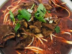 -薛记襄阳香辣牛肉面(平安路店)