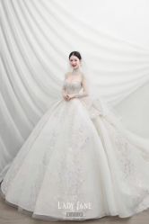 -Lady  Jane高端婚纱礼服馆
